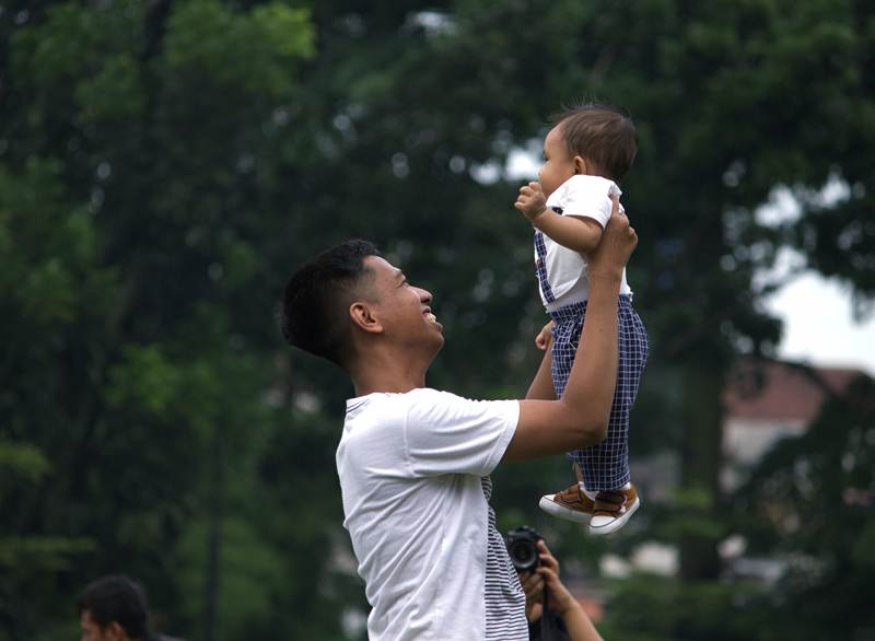 Ayah Yang Menangis