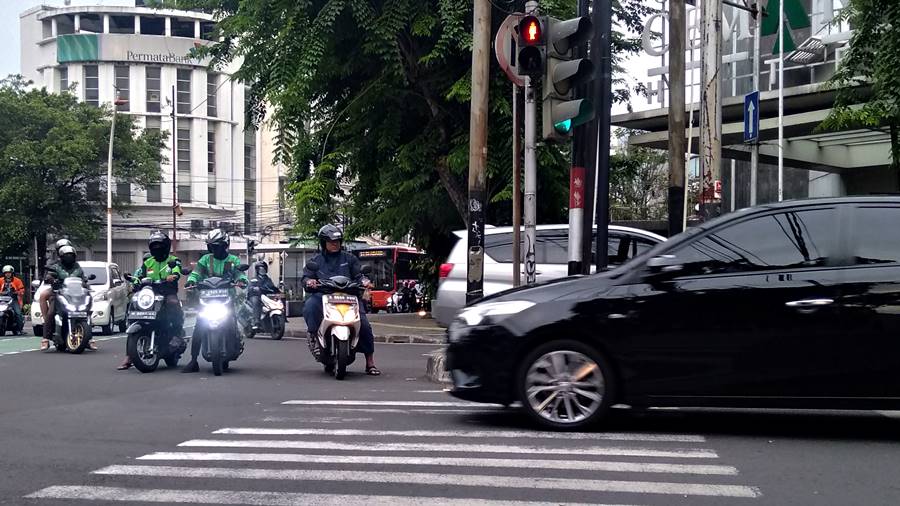 biasa tidak biasa 3